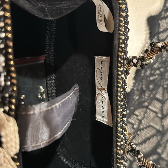 Mary Frances Black Rose Beaded Embellished Handbag Evening Bag beautiful - Picture 9 of 10